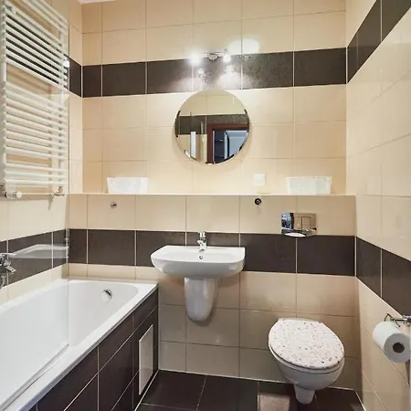 - Chelmonskiego * Świnoujście