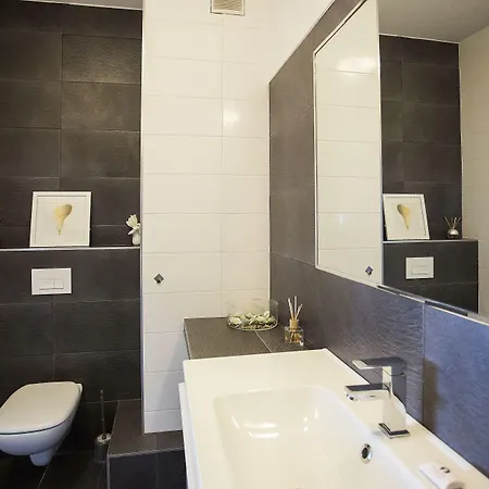 - Chelmonskiego Apartamento